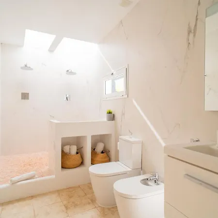 Villa Lava Dreams