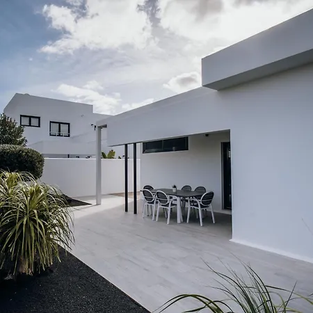 Villa Lava Dreams